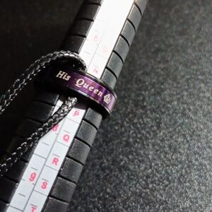 'HIS QUEEN' Ring Necklace w/Mood Bead (NWT)